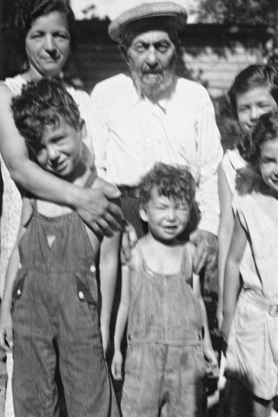 Sylvia Shure with her father Lazar and her four children